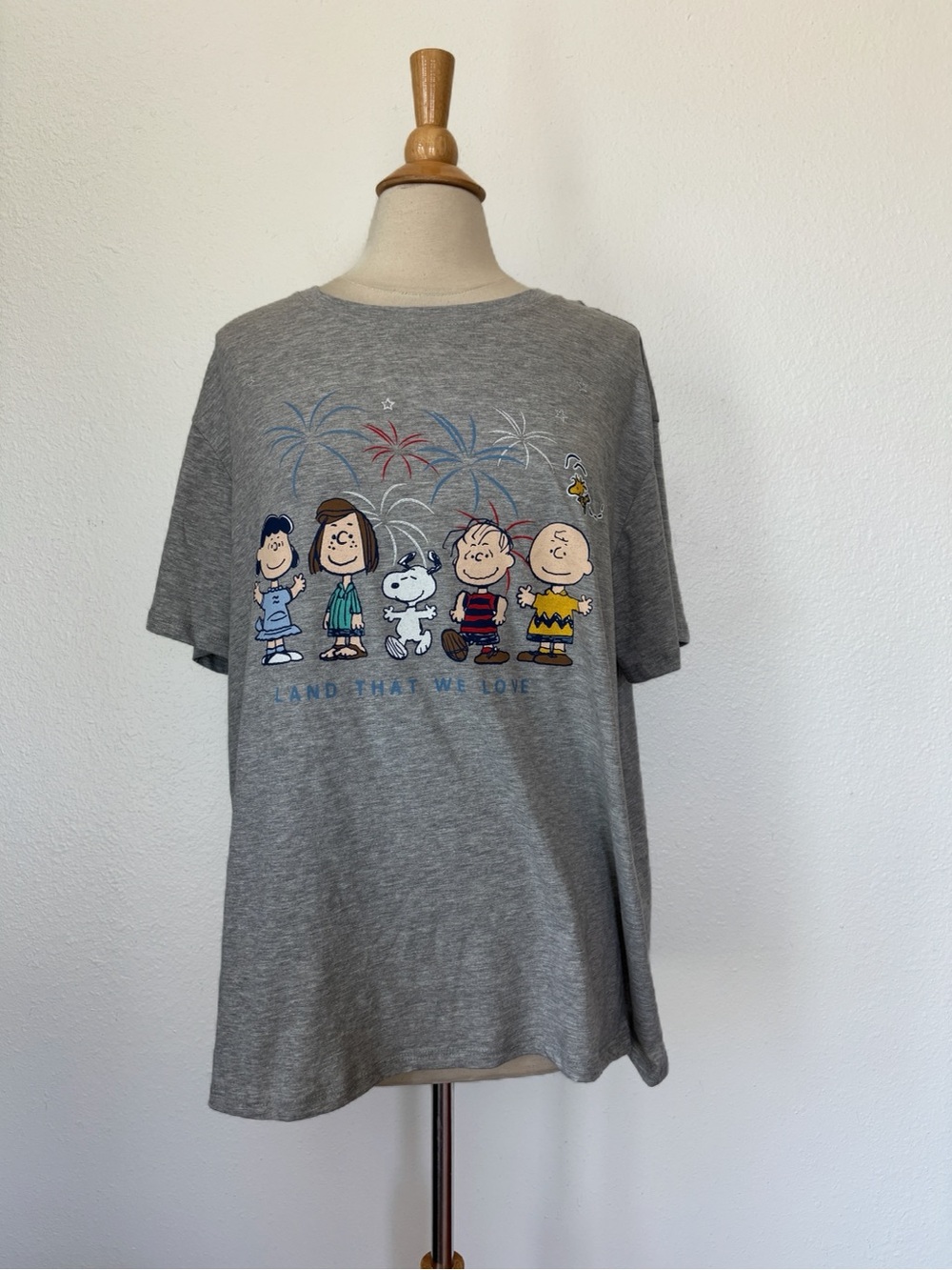 Heather Grey Peanuts July 4th Short Sleeve Tee